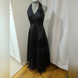 Blondie nites black dress